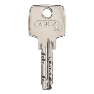 E huissleutel + sleutelnummer ingegraveerd